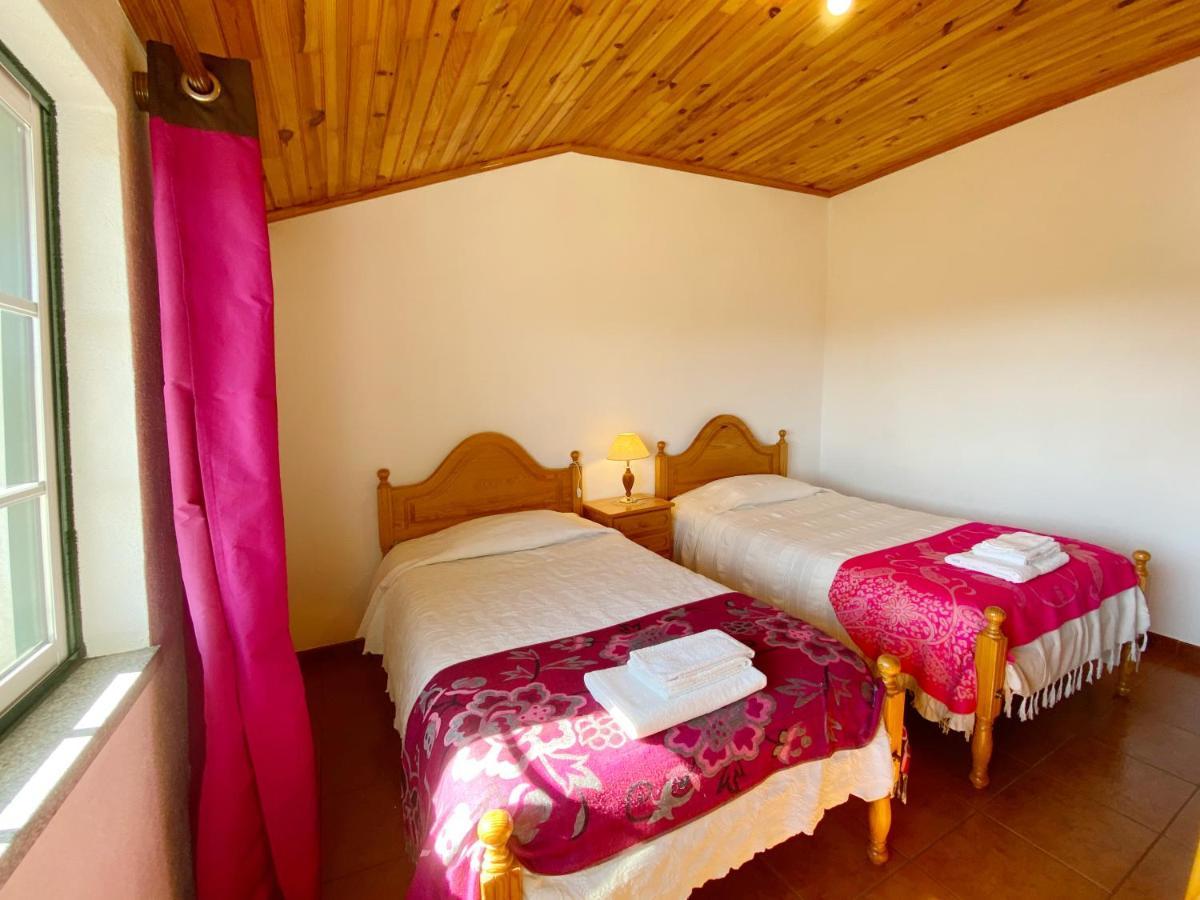 Casa Da Risca Apartment อุนไญส์ ดา แซฮา ภายนอก รูปภาพ