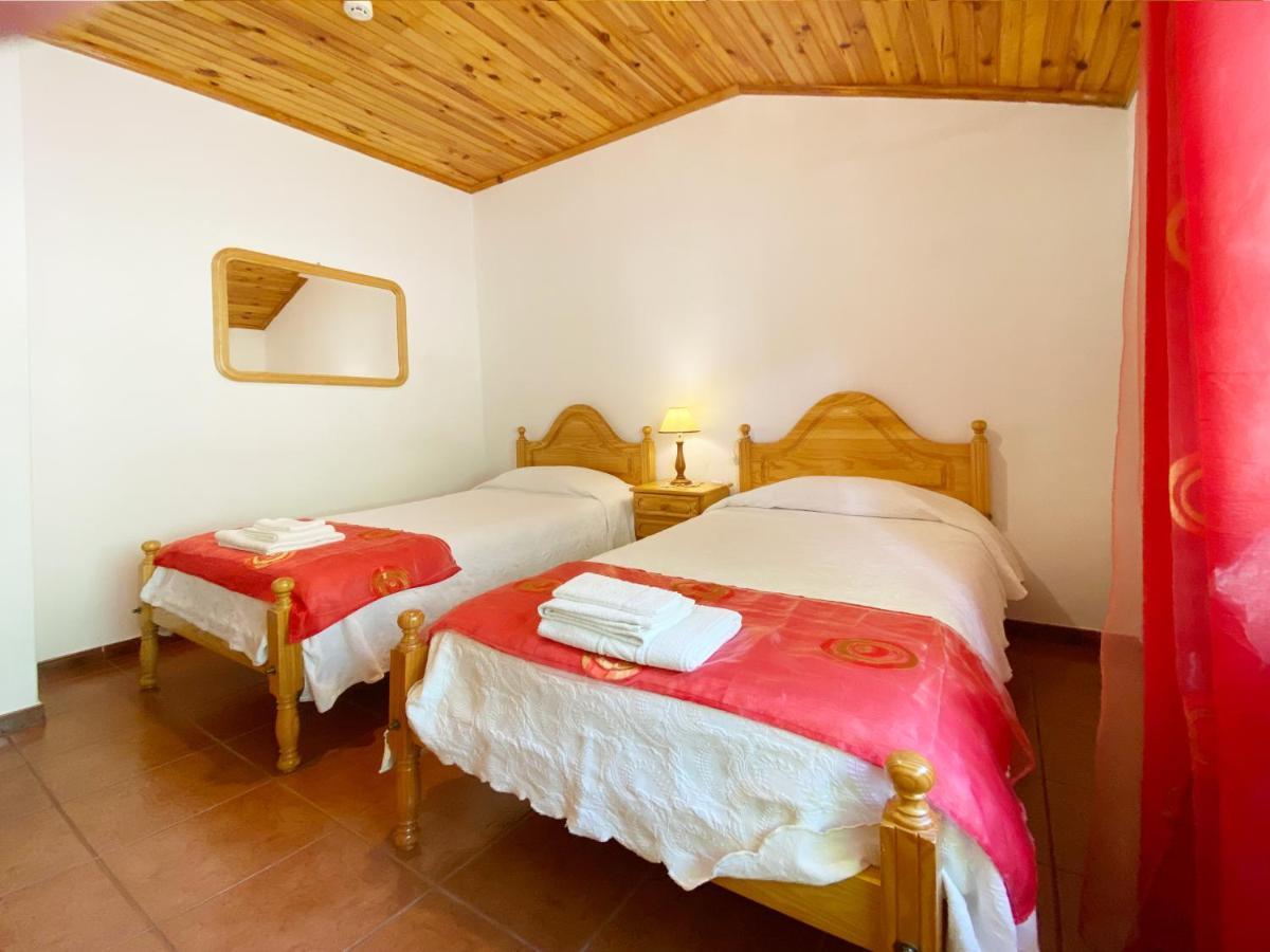 Casa Da Risca Apartment อุนไญส์ ดา แซฮา ภายนอก รูปภาพ