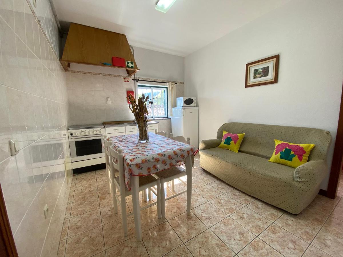 Casa Da Risca Apartment อุนไญส์ ดา แซฮา ภายนอก รูปภาพ