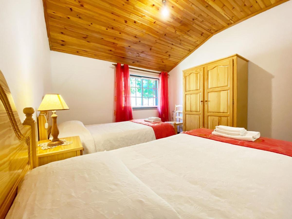 Casa Da Risca Apartment อุนไญส์ ดา แซฮา ภายนอก รูปภาพ